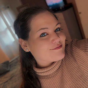 Meet your Posher, Hannah